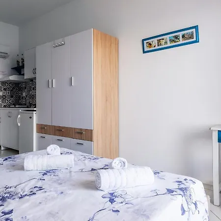 Antoniadi Apartment Livadia (Tilos)